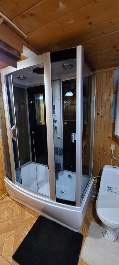Kotiedzh U Mariny Villa Iaremcea Exterior foto